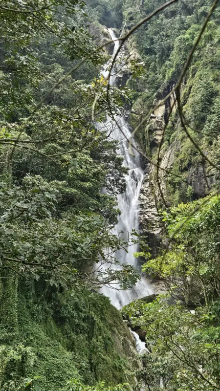Cascada Chorrolato – Bello
