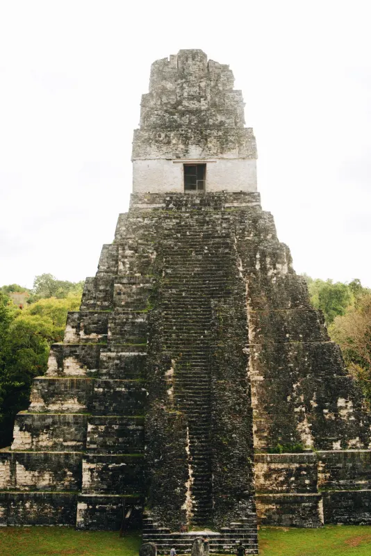 Guatemala, arquitectura y naturaleza.